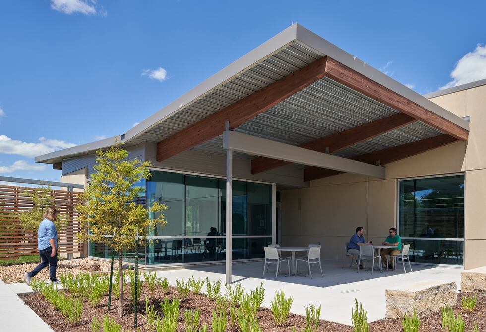 Johnson County Medical Examiner, Kansas; Exterior Employee Break Area Photo: Michael Robinson,...